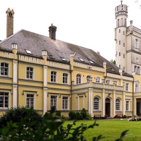 Palac Pensjonat Ptaszynka Gryfice Exterior foto