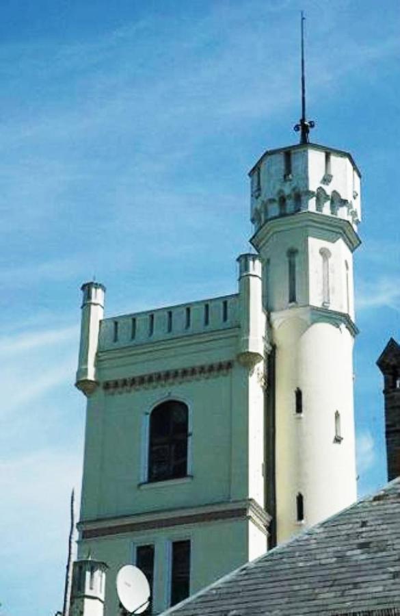 Palac Pensjonat Ptaszynka Gryfice Exterior foto