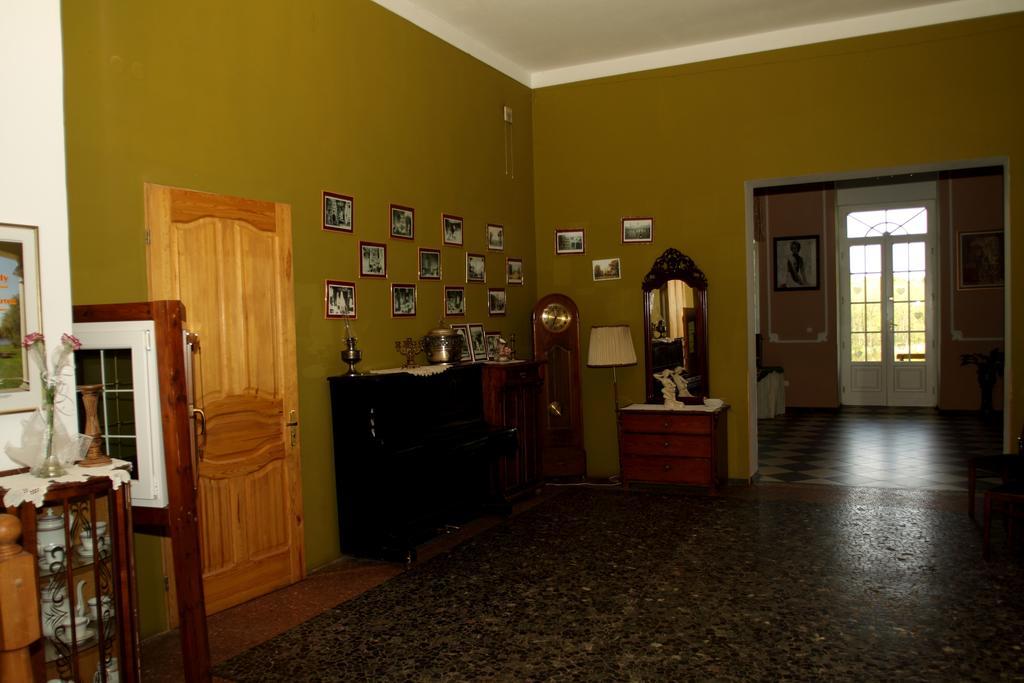 Palac Pensjonat Ptaszynka Gryfice Exterior foto